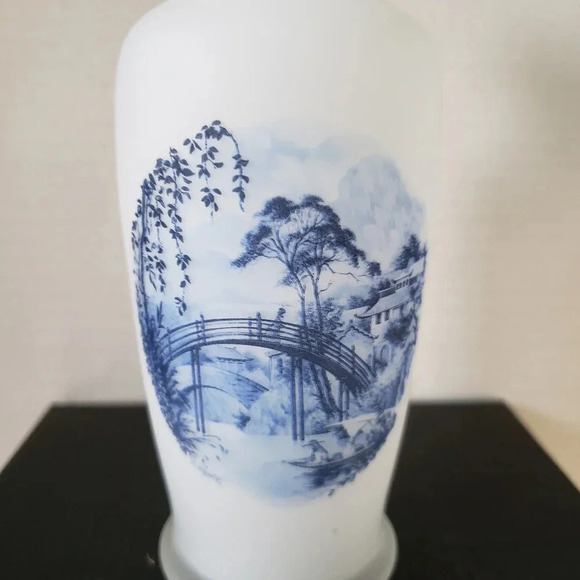 Vintage Satin Glass Small Bud Vase with Blue Asian Country Scene. - Picture 2 of 5